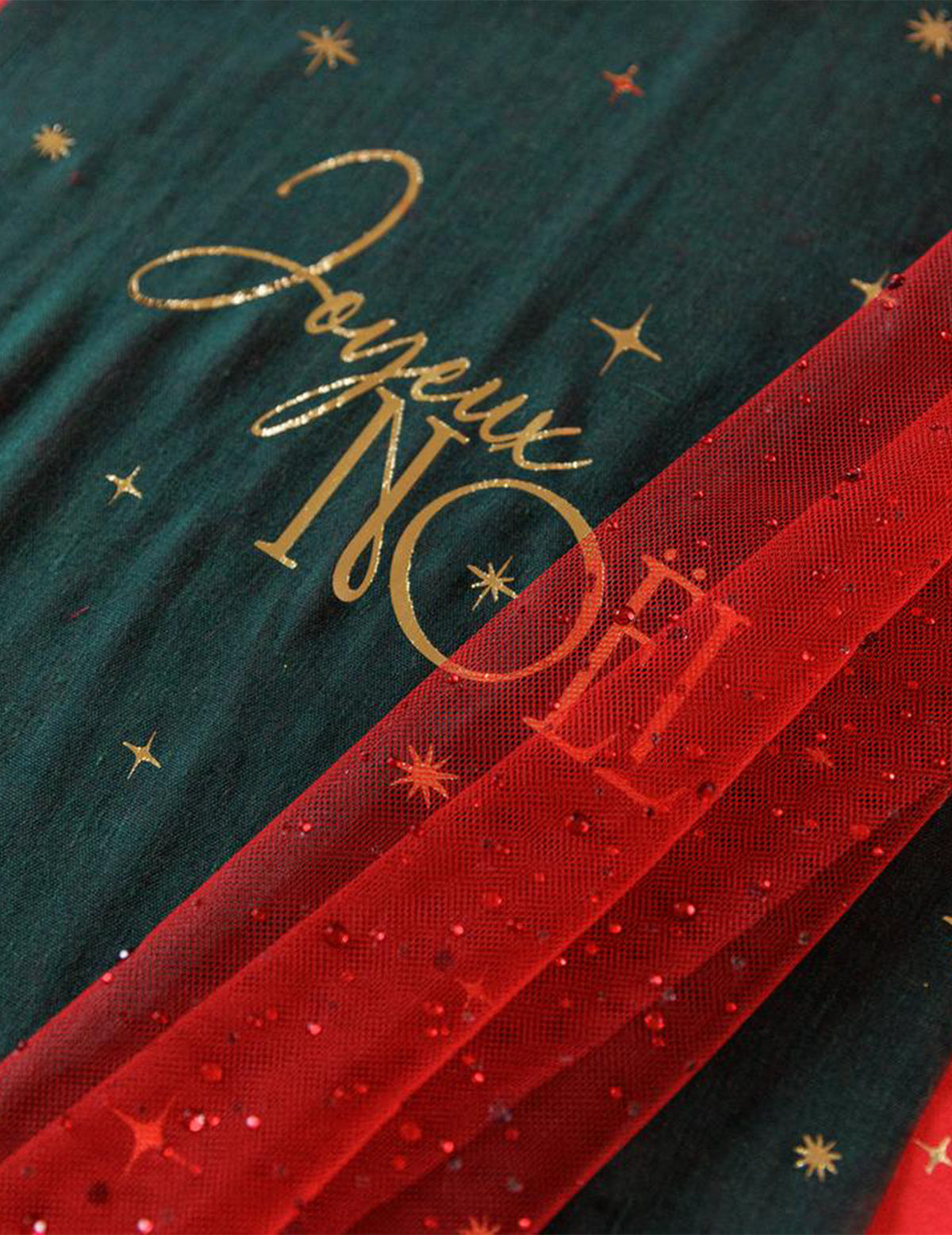 Caminho de mesa Feliz Natal atemporal verde inglês e dourado 28 cm x 3 m