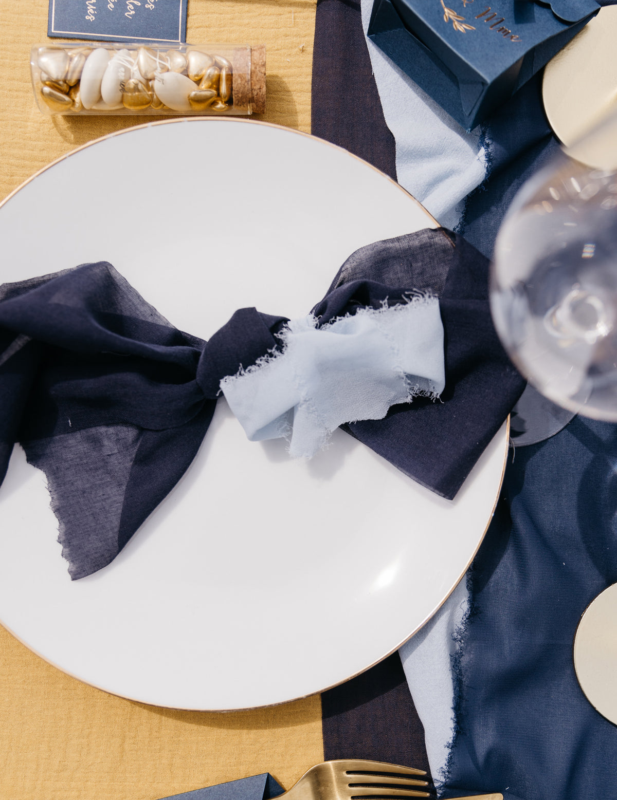 Caminho de mesa musselina azul marinho 28 cm x 5 m decoração casamento