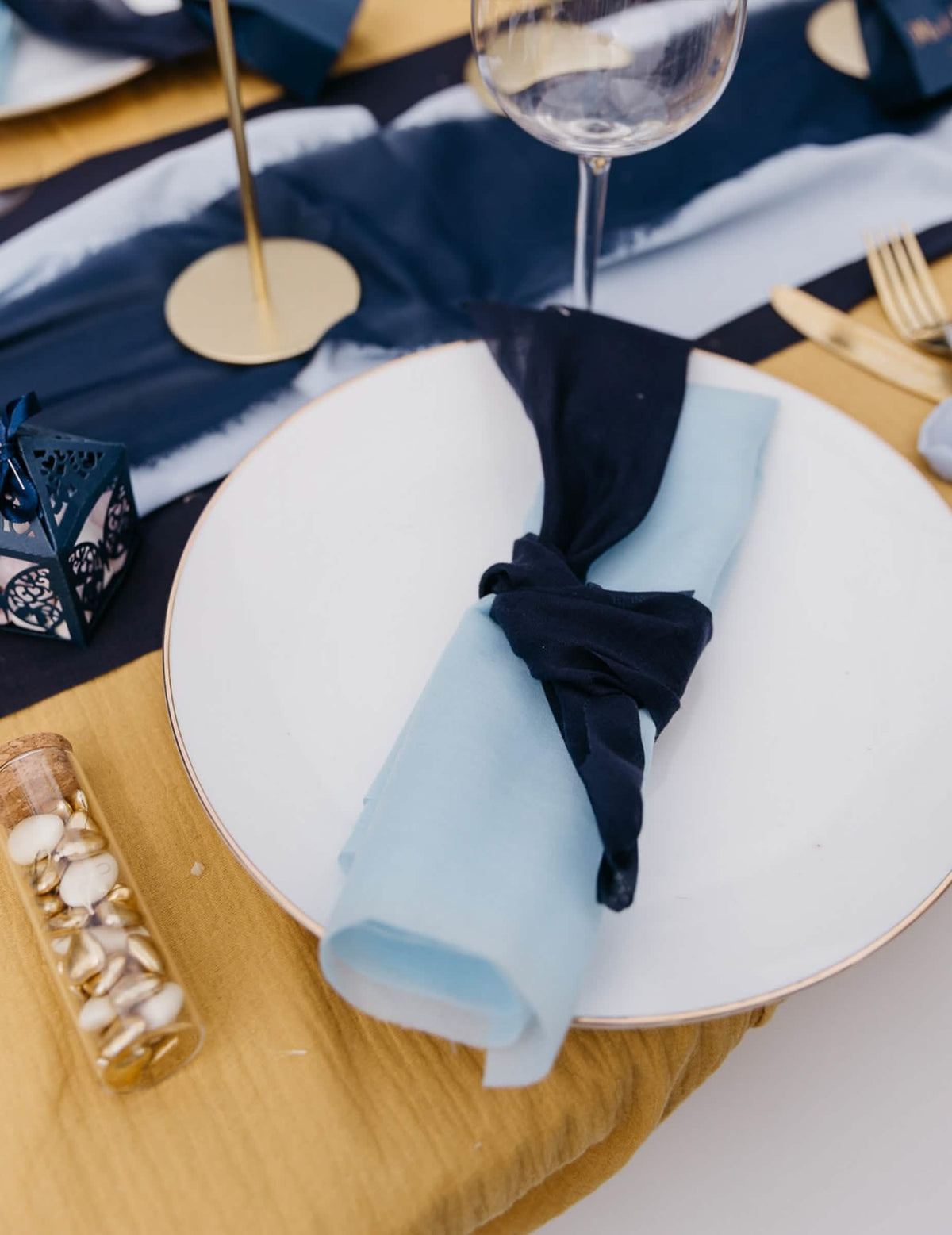 Caminho de mesa em musselina azul marinho 48 cm x 5 m para casamento