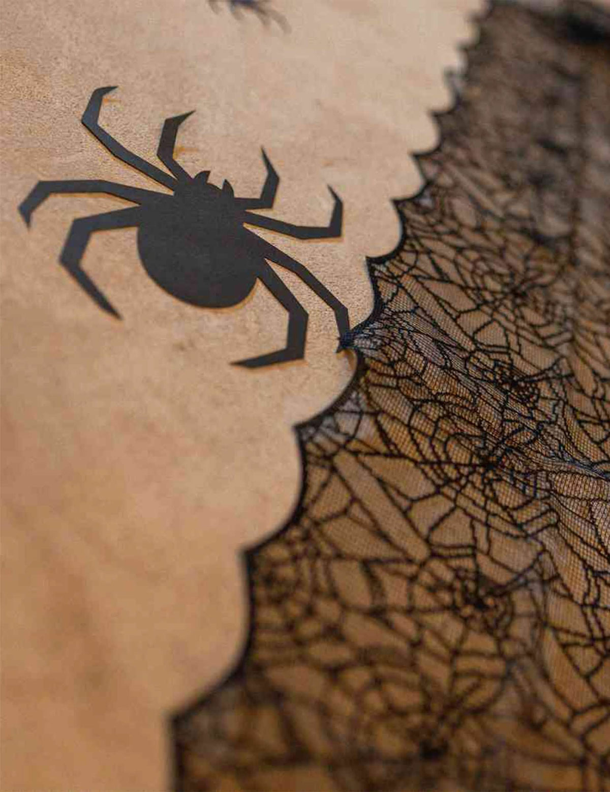 Caminho de mesa de teia de aranha em renda preta 44 cm x 1,82 m