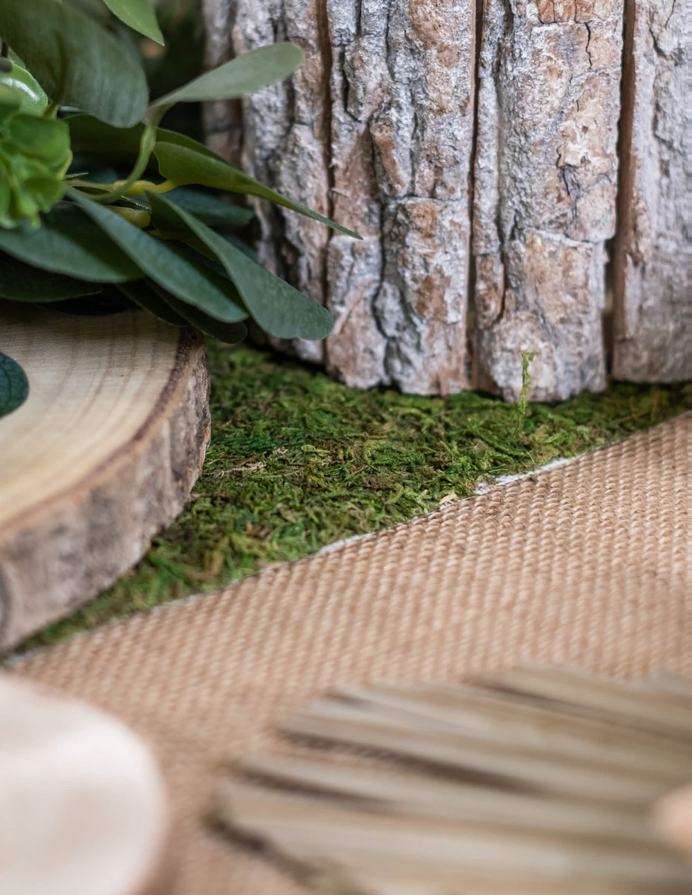 Detalhe da espuma e da casca da passadeira de mesa vegetal em espuma natural para casamento