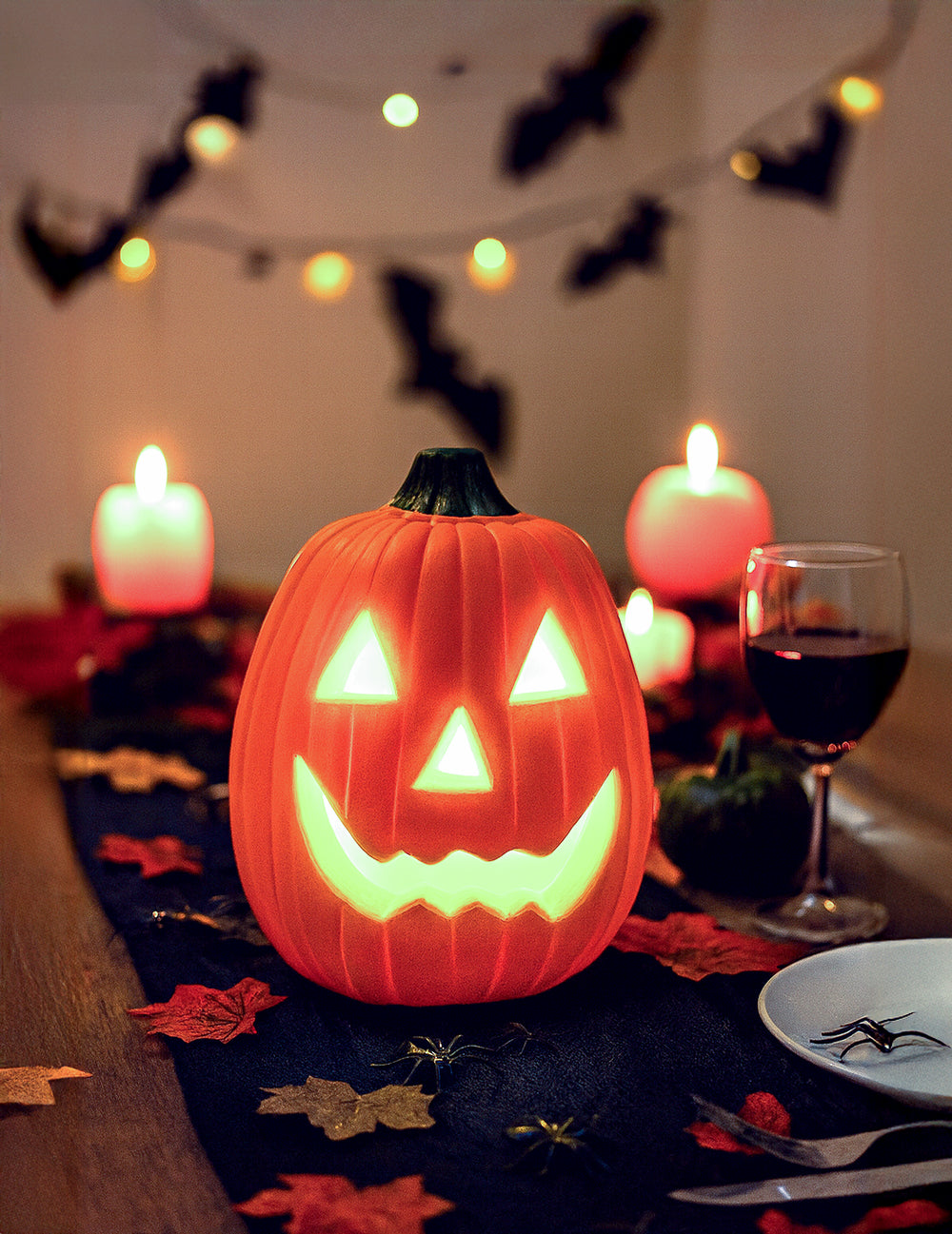 Citrouille lumineuse Halloween pour décoration orange avec visage éclairé