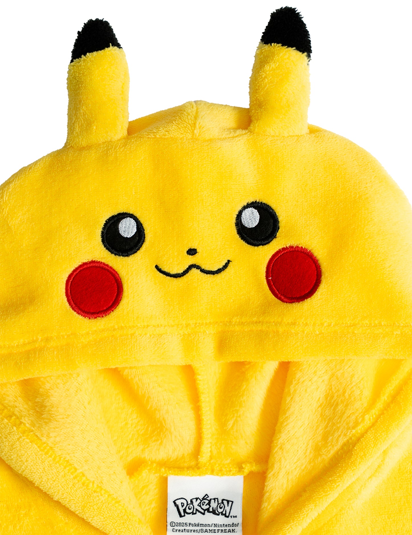 Gros plan sur la capuche de la combinaison Pikachu Pokémon™