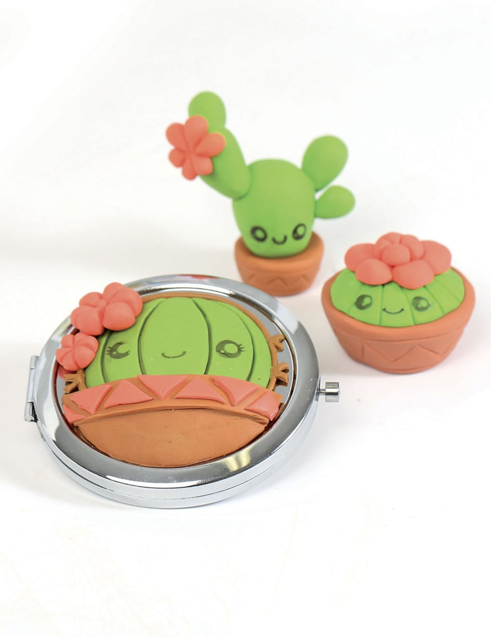 Exemples de réalisations du kit de modelage cornet surprise Fimo cactus bleu