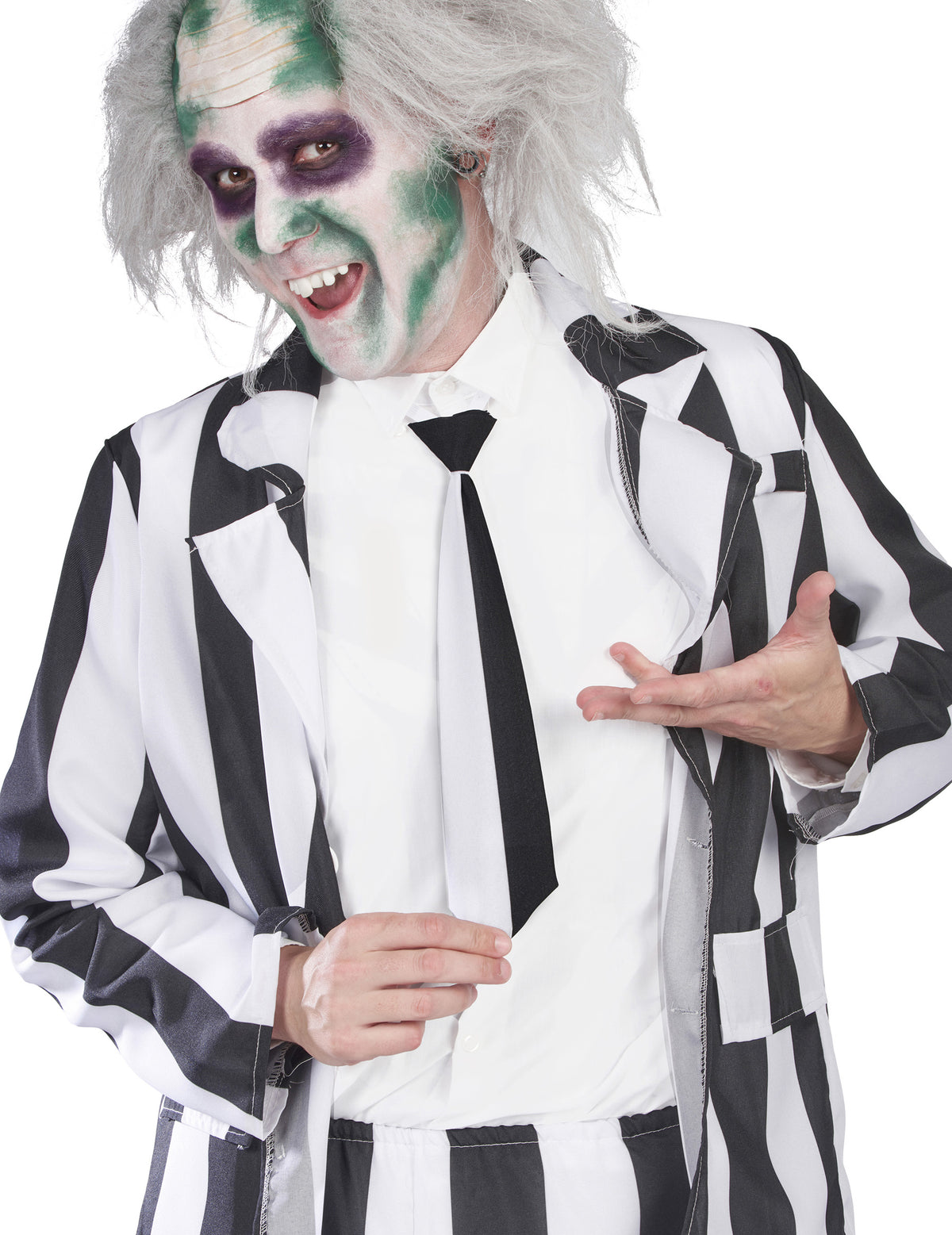 Gros plan sur le buste du costume de fantôme à rayures noires et blanches pour homme