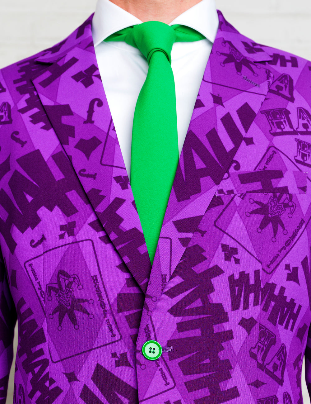 Détail du nœud de cravate et du col de chemise du costume Mr. Joker™ pour homme