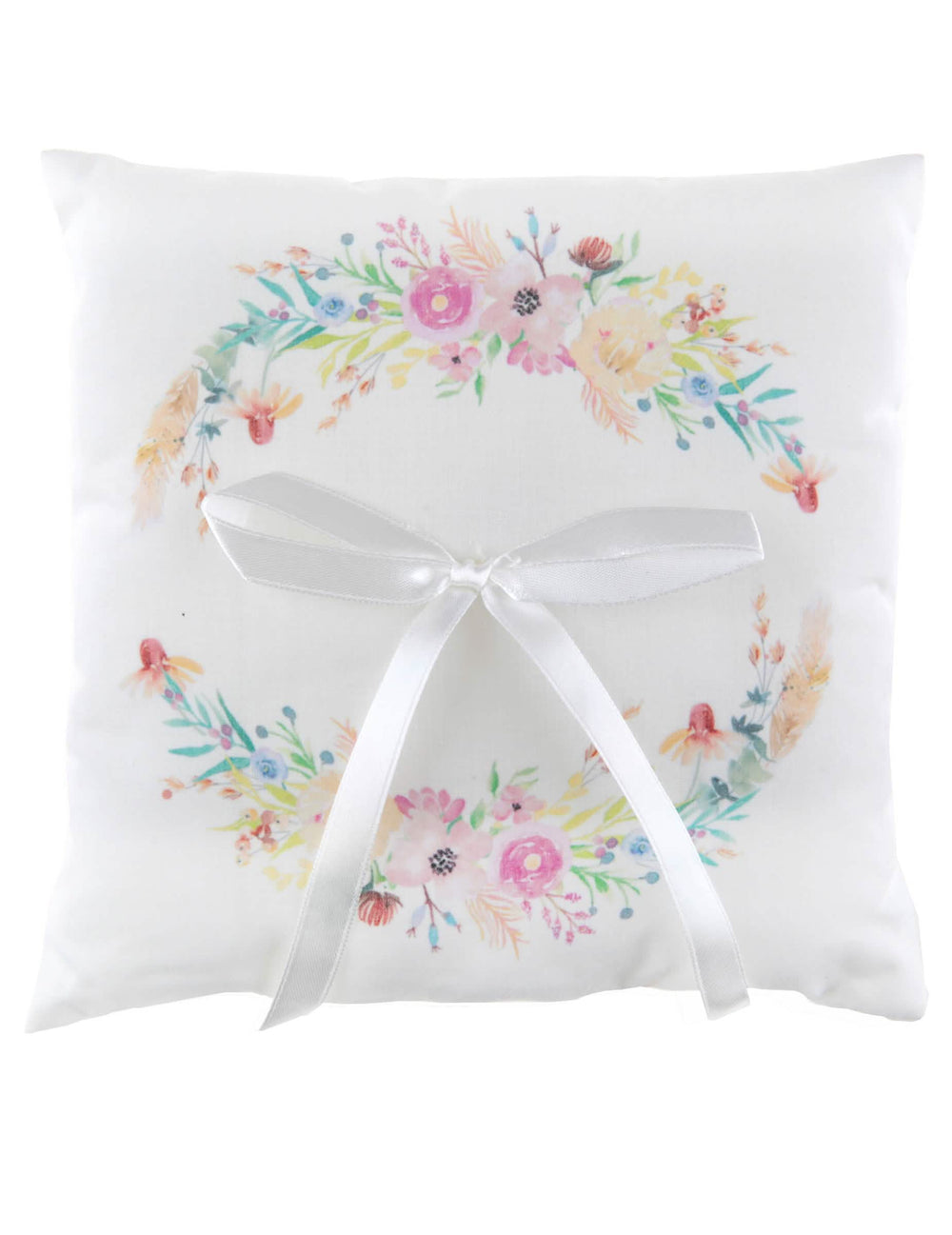 Mise en situation champêtre sur chaise en bois du coussin d'alliances mariage fleuri