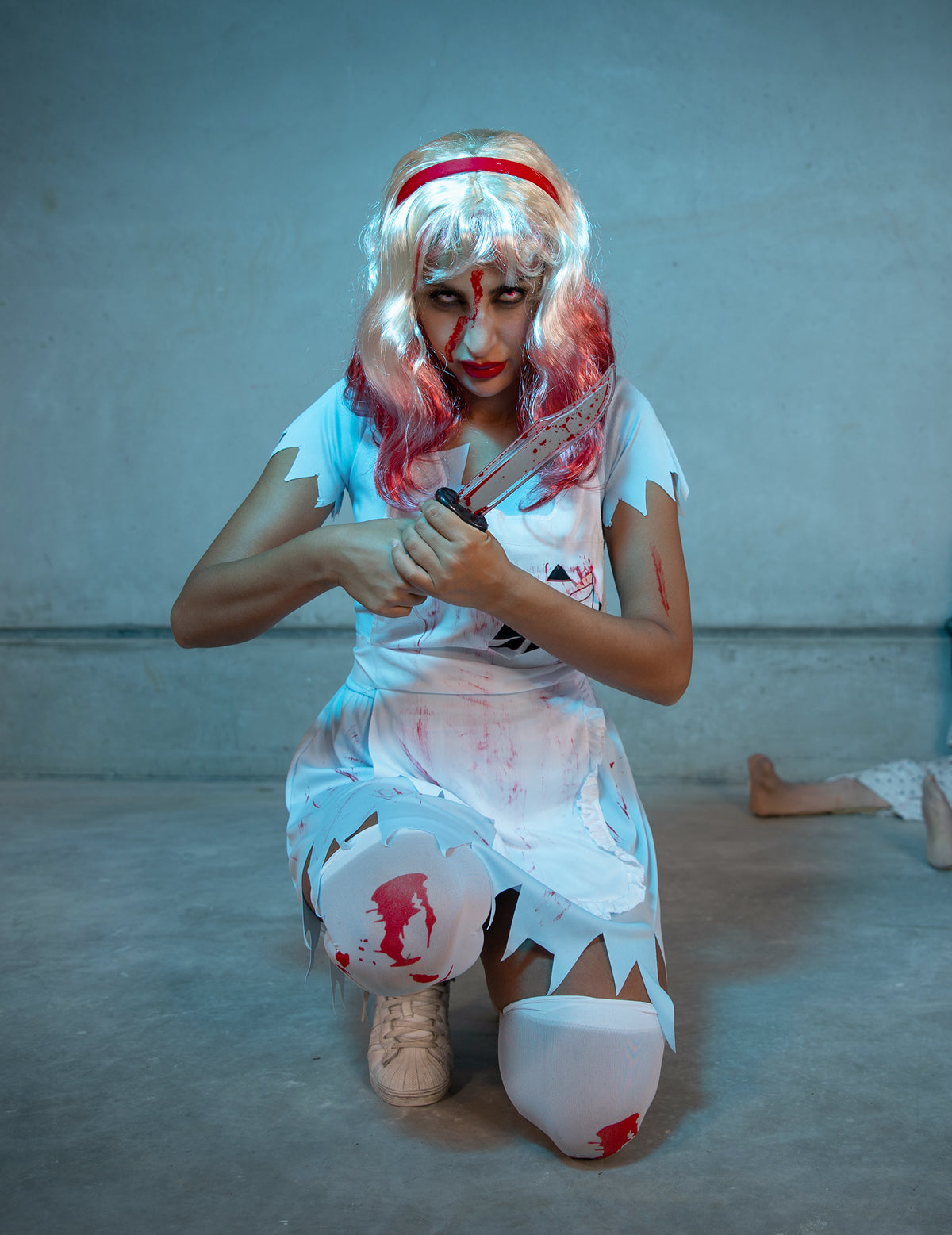 Disfarce Alice sangrenta mulher