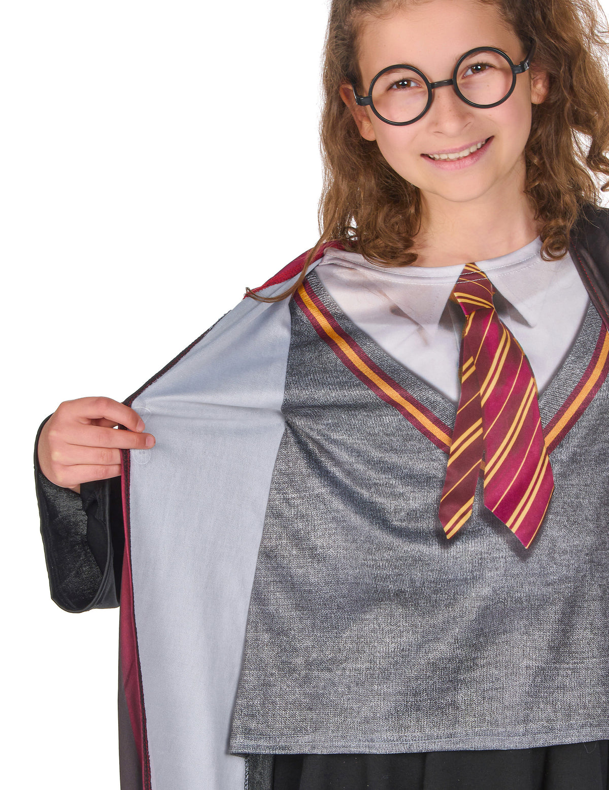 Détail de la cravate et du haut imprimés du déguisement avec accessoires Harry Potter™