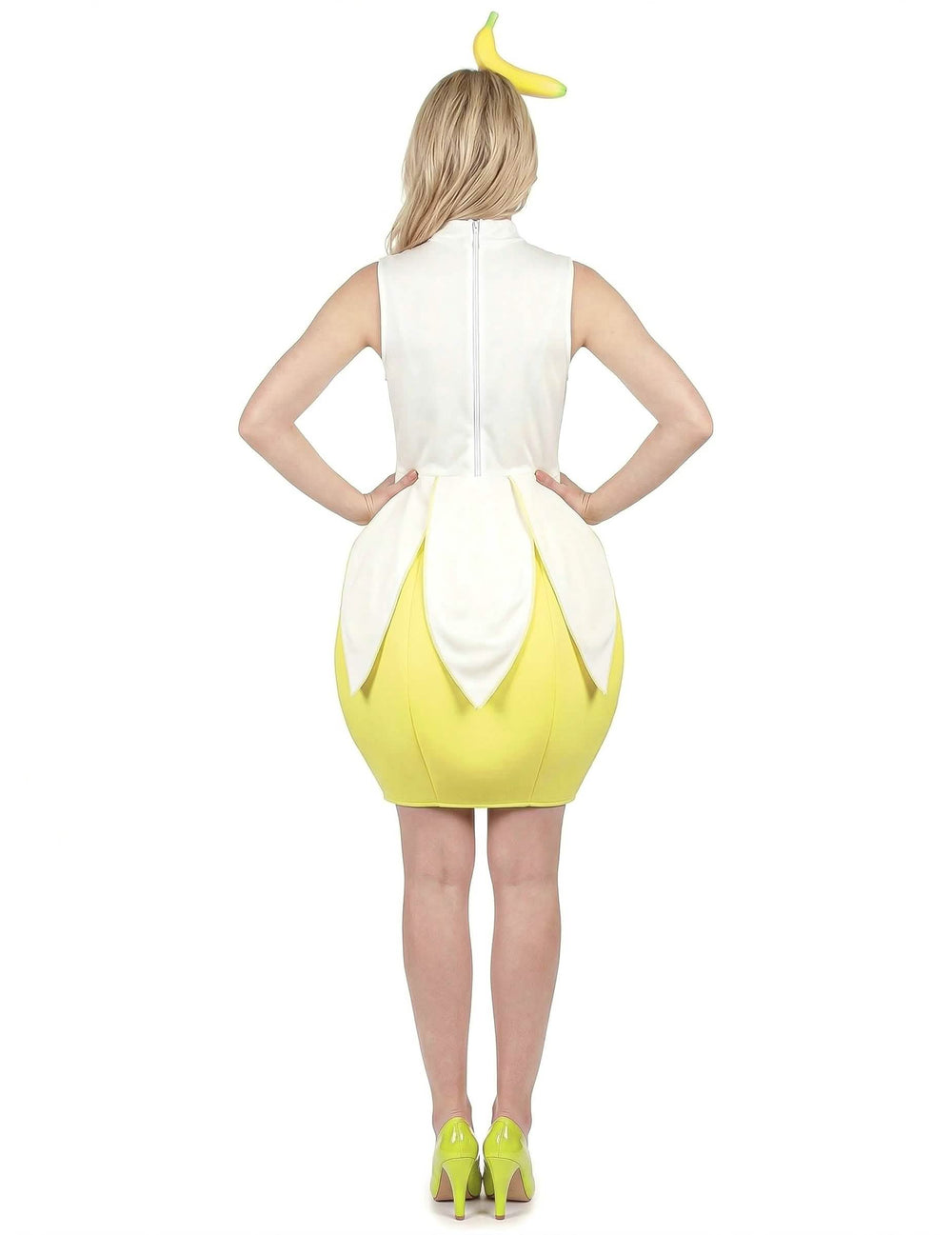 Vista de trás do fato de banana para mulher