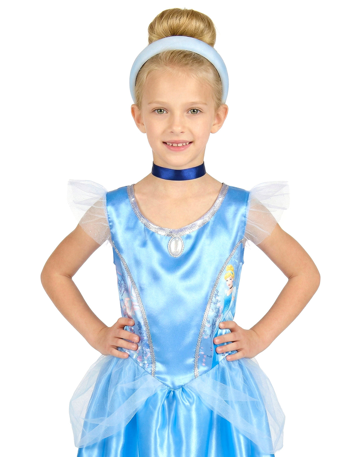 Gros plan sur le buste et le serre-tête du déguisement Cendrillon™ basique pour enfant
