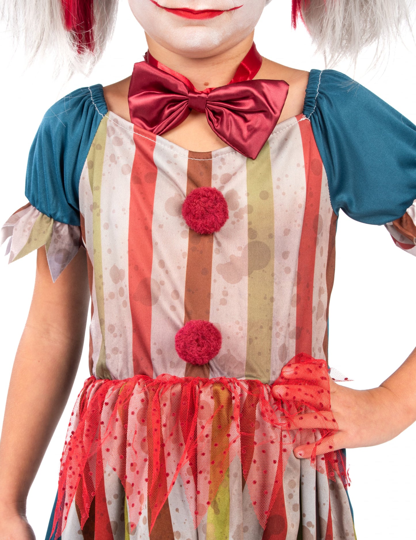 Détail des pompons rouges et du buste du déguisement de clown tueur coloré pour fille