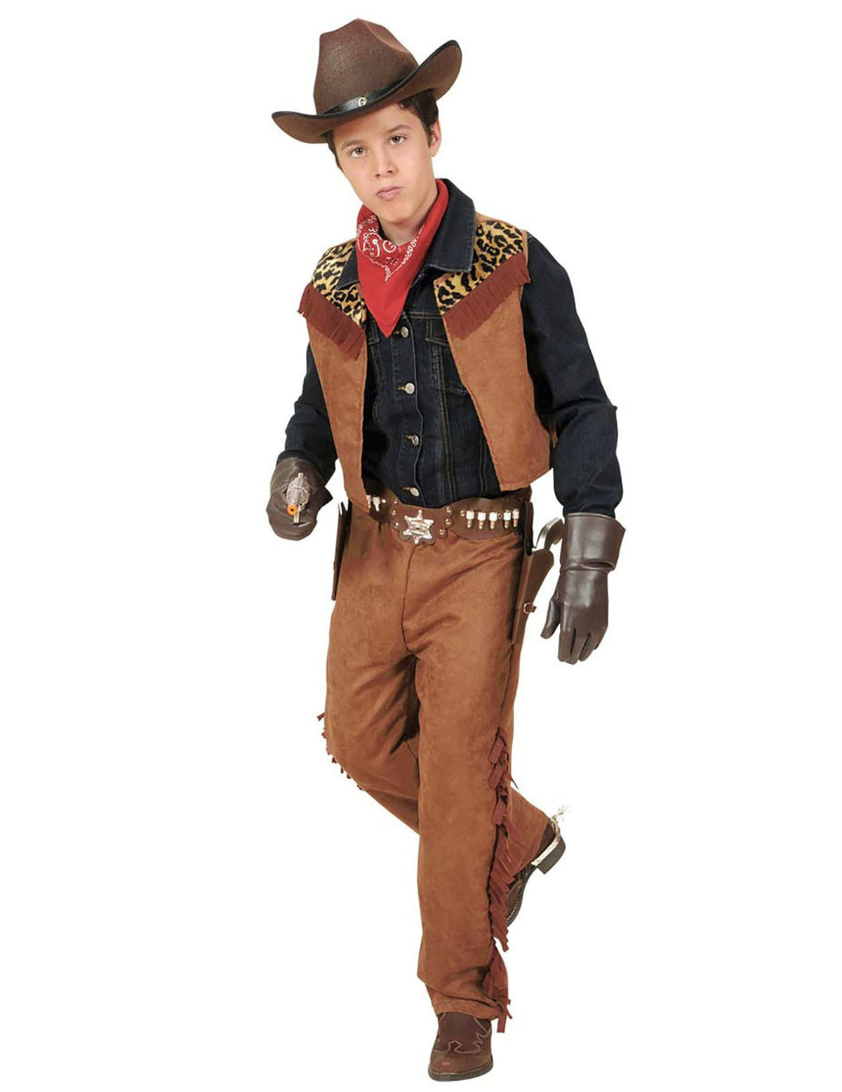 Vue de face avec pistolet du kit déguisement cowboy du Far West pour garçon