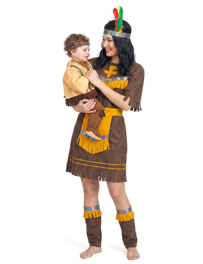 Fato de duo índio castanho mãe e filho