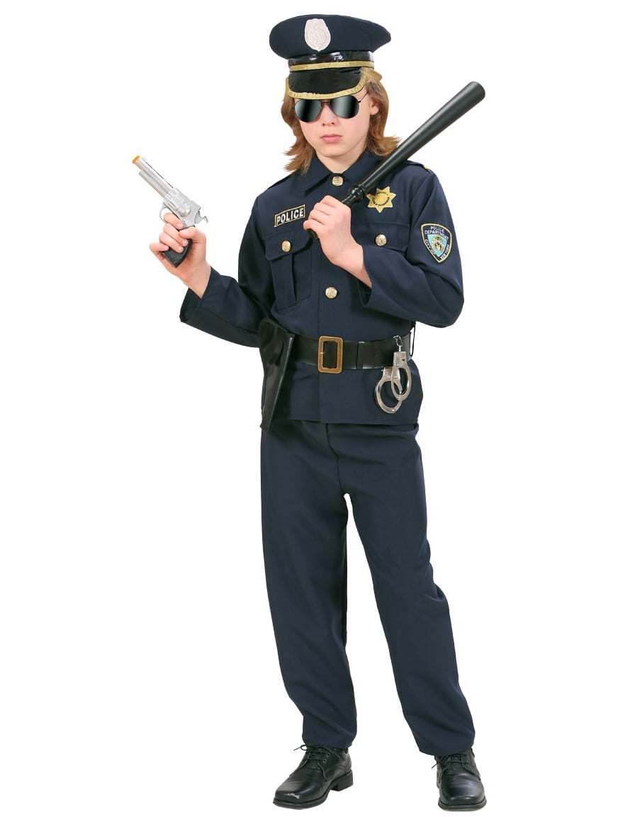 Vue avec accessoires du déguisement de policier pour garçon