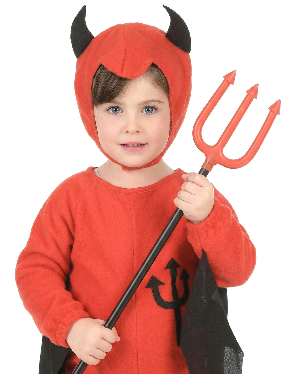 Gros plan sur la cagoule à cornes du déguisement de diable Halloween pour enfant