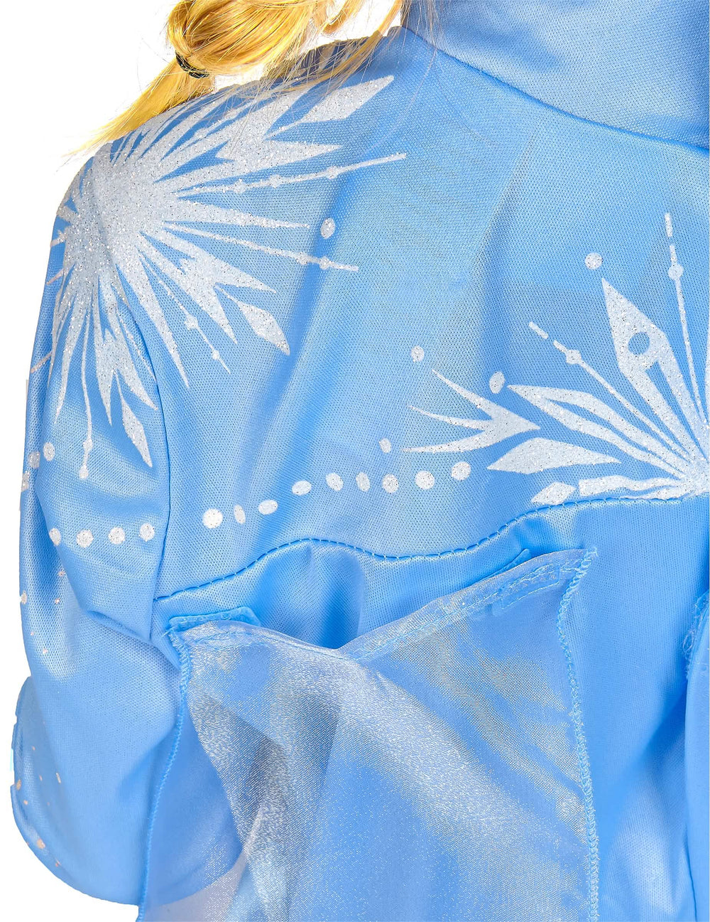 Détail des motifs de flocons sur l'épaule du déguisement Elsa Reine des Neiges 2 deluxe