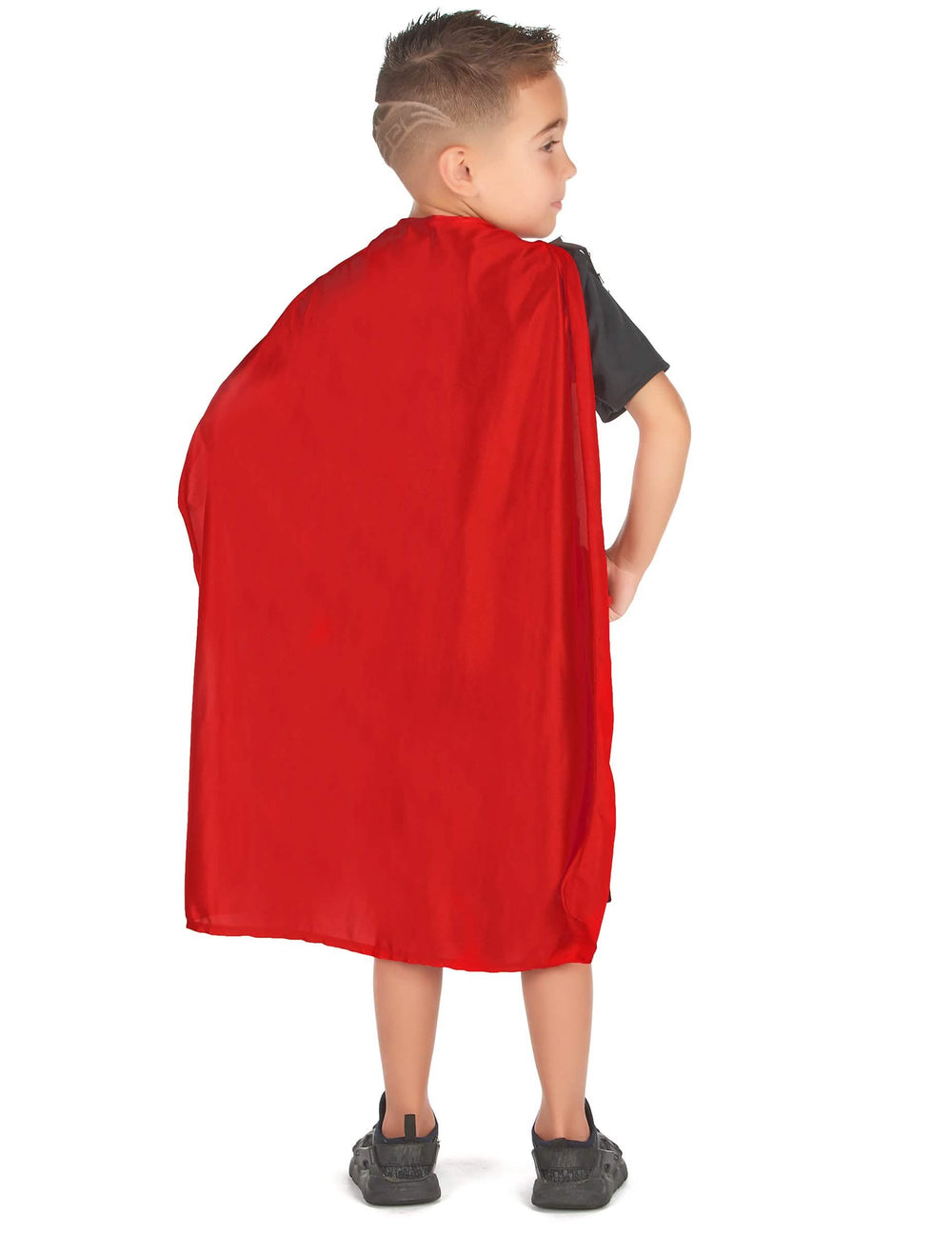 Vista de trás da capa vermelho do disfarce de guerreiro gladiador