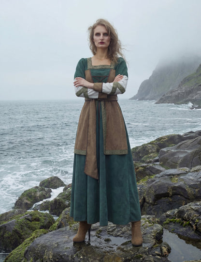Vue de face du déguisement guerrière viking luxe pour femme
