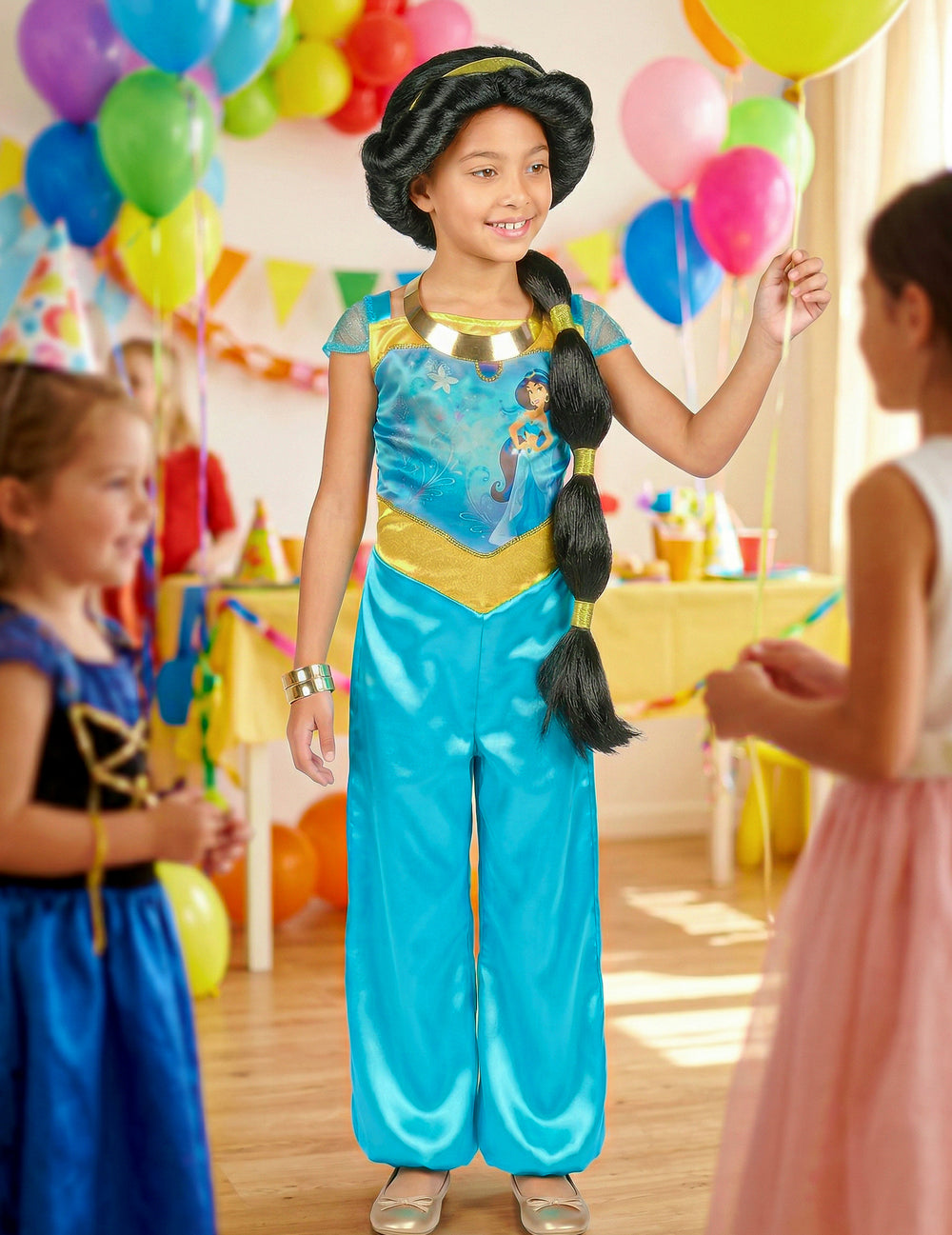 Vue en situation du déguisement de Jasmine™ pour enfant