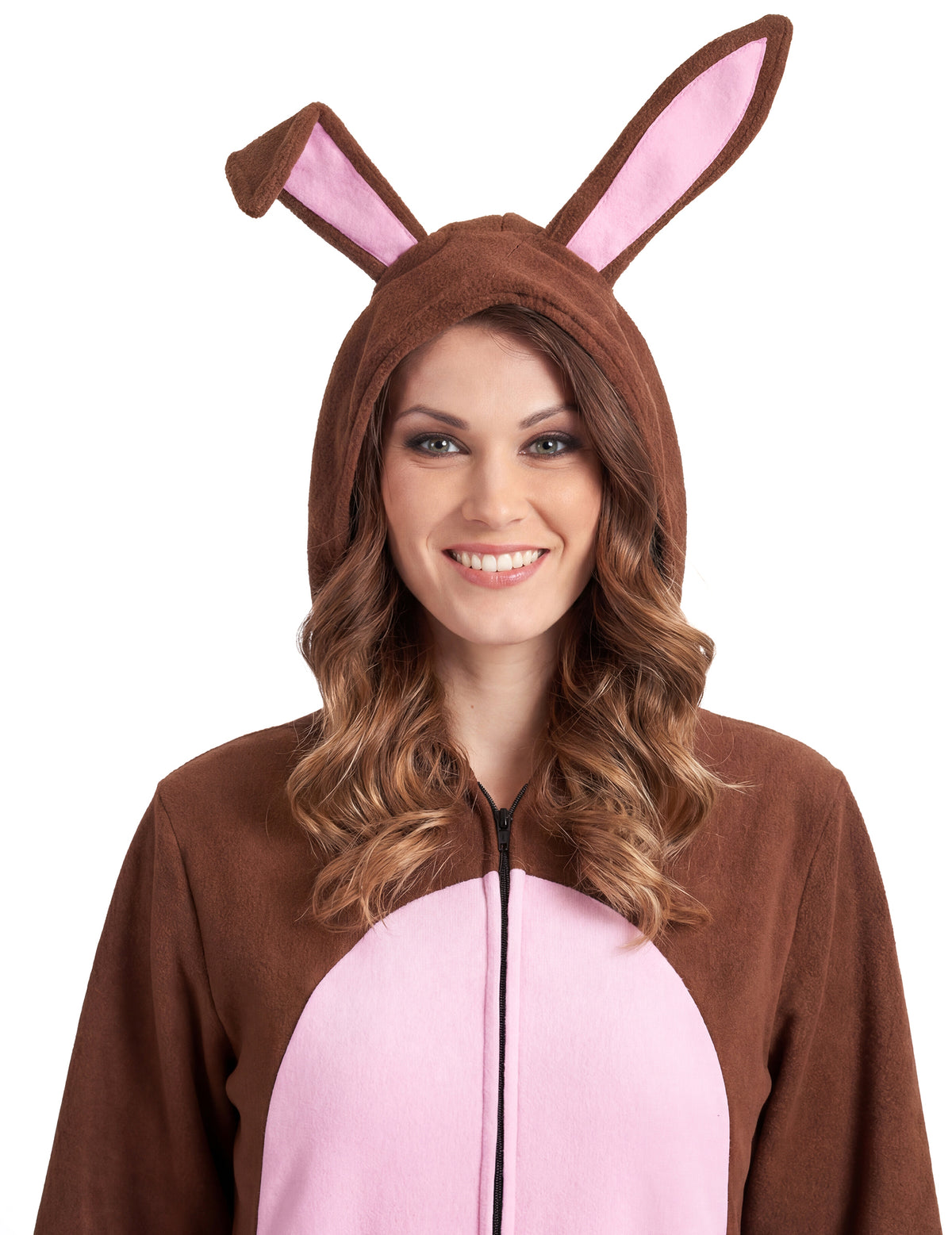 Gros plan sur la capuche à oreilles du déguisement de lapin pour femme