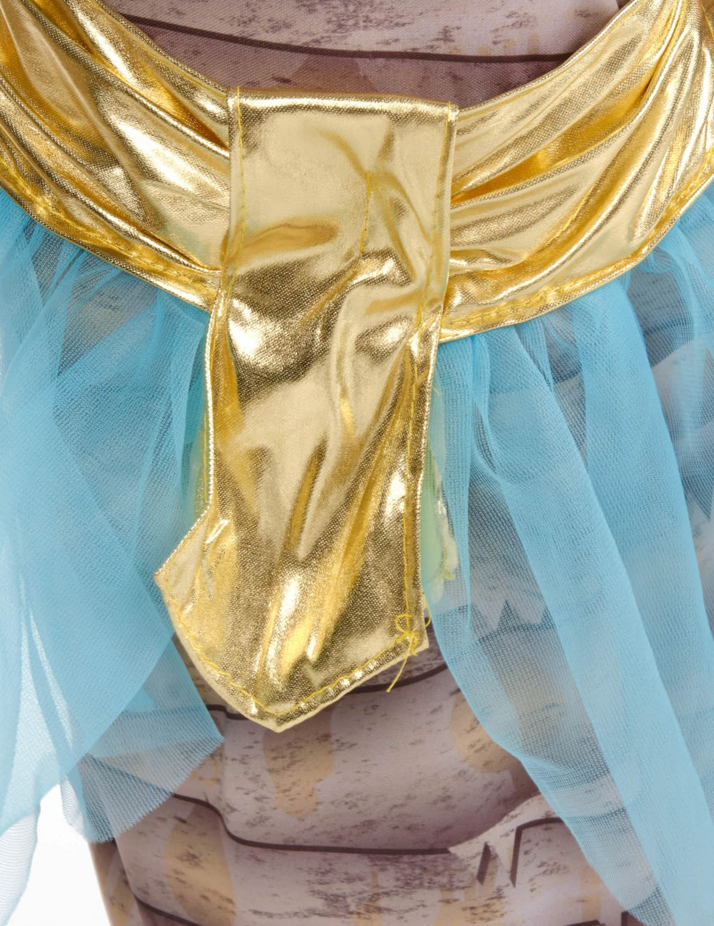 Détail de la ceinture dorée et du tulle bleu du déguisement de momie égyptienne