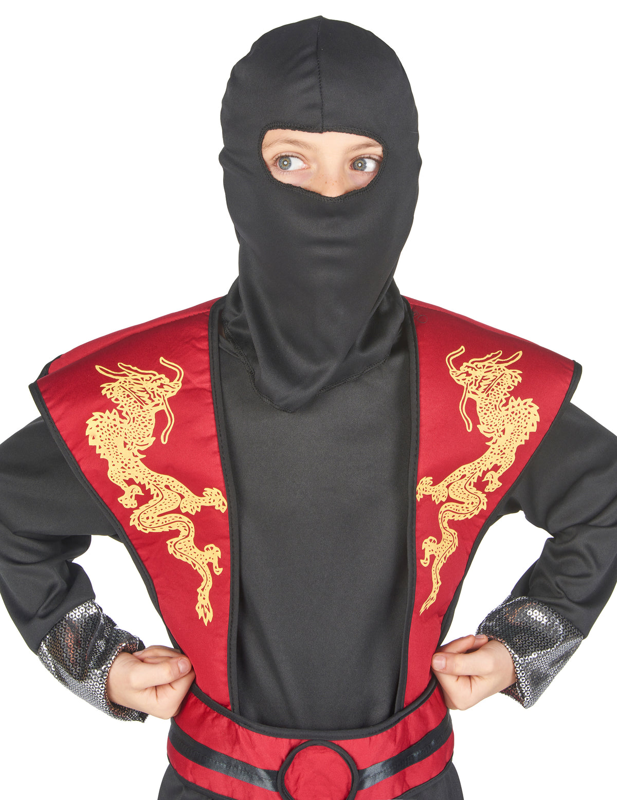 Gros plan sur le buste et la cagoule du déguisement ninja dragon jaune