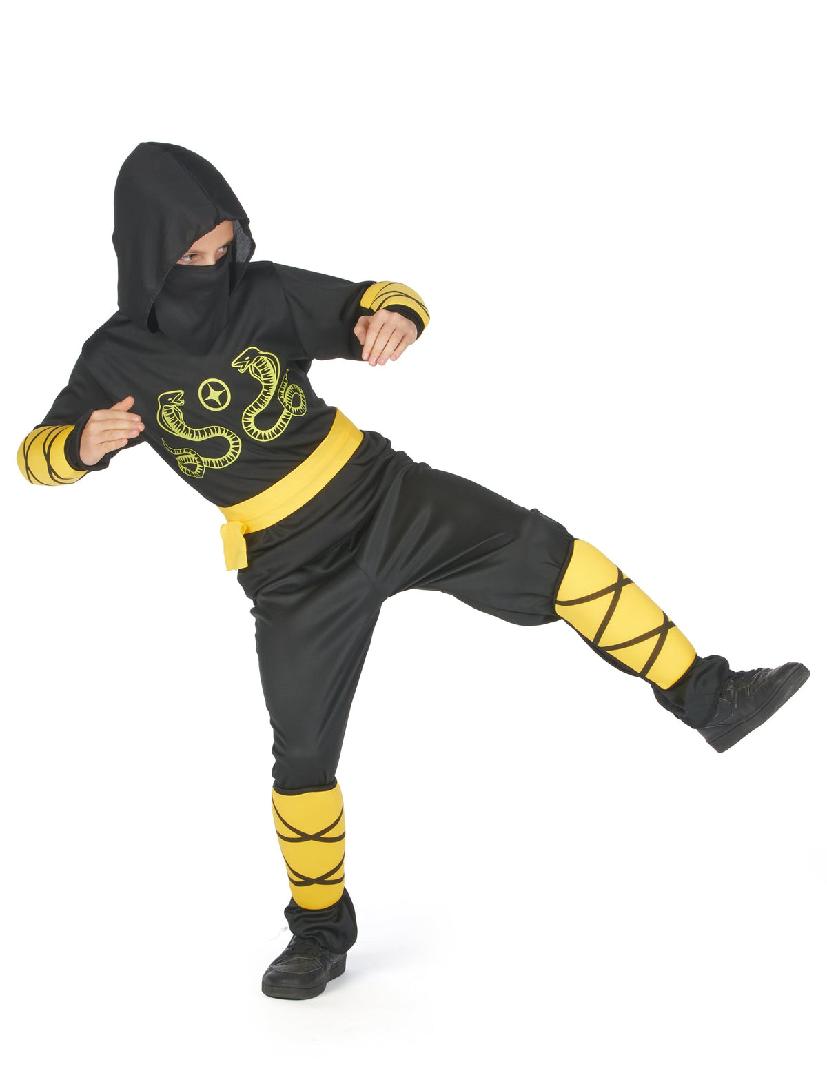 Mise en situation avec coup de pied du déguisement de ninja