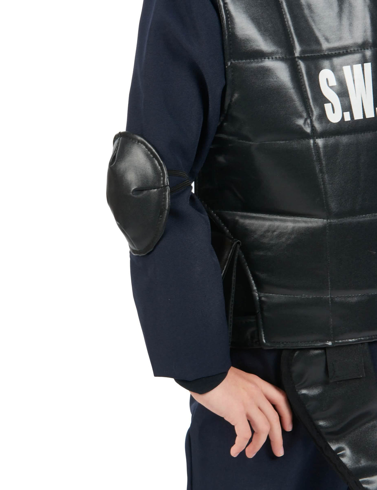 Detalhe da cotoveleira do disfarce de oficial do SWAT