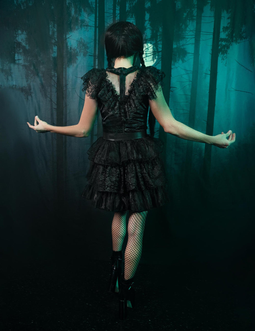 Déguisement rebelle gothique sexy pour femme noir avec dentelle et volants