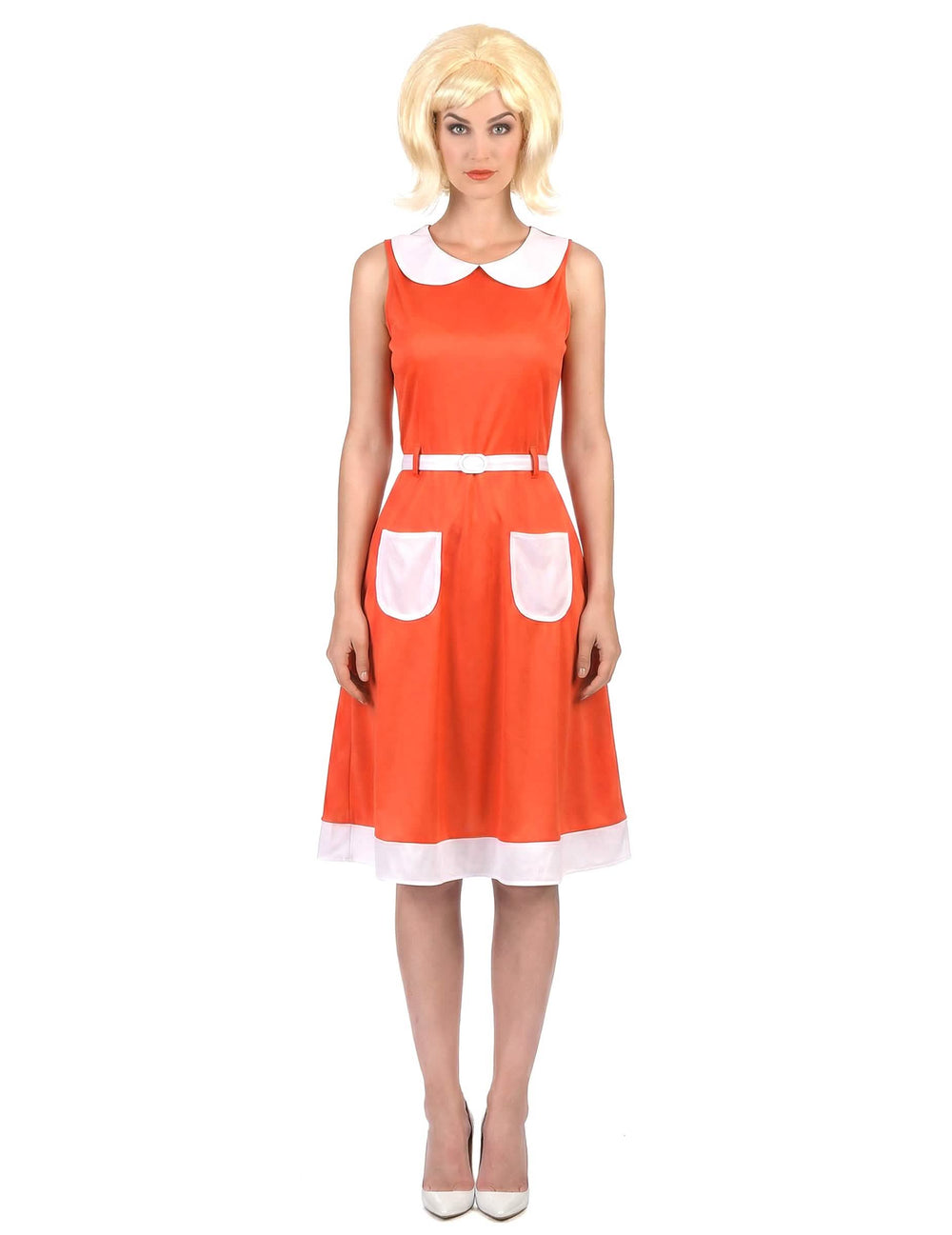 Fato retrô vintage dos anos 50 e 60 para mulher cor de laranja e branco