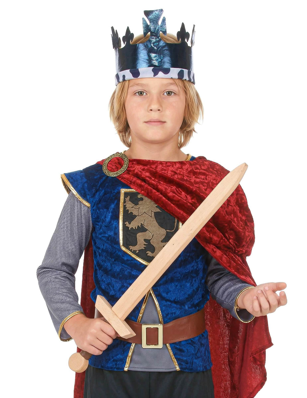 Grande plano no busto e na coroa do disfarce de rei medieval efeito veludo