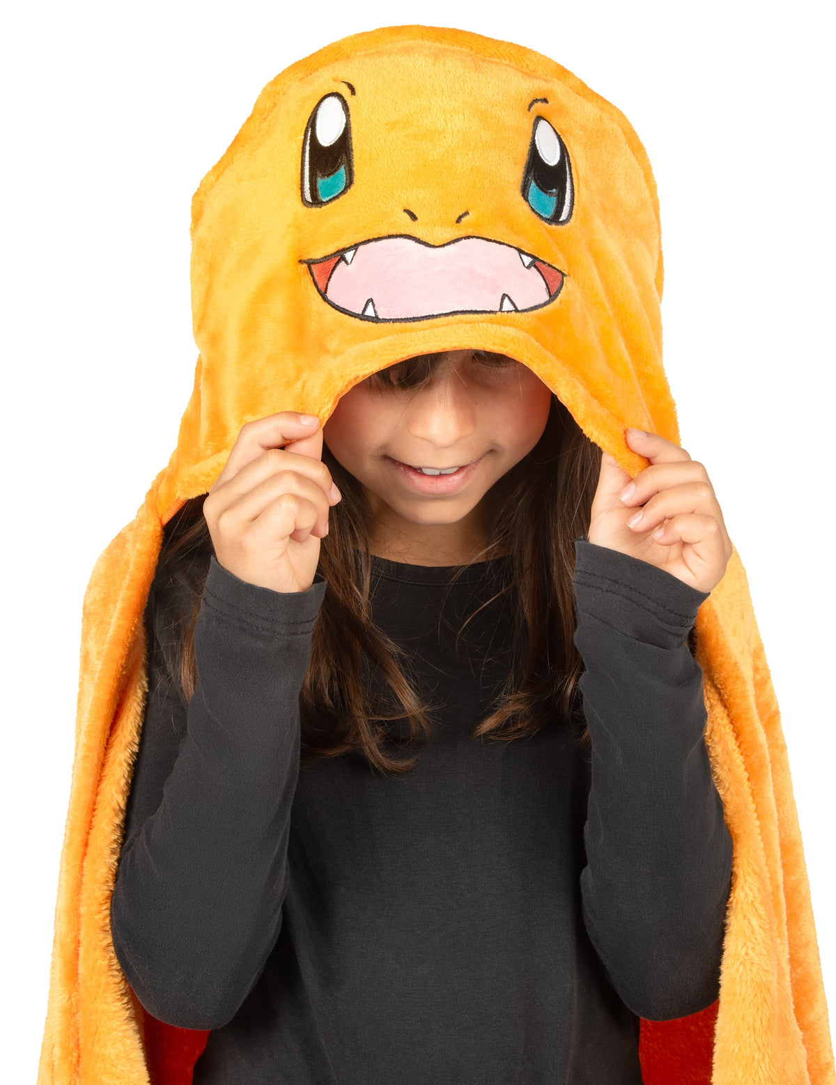 Détail du visage sur la capuche du déguisement plaid polaire à capuche Salamèche Pokémon