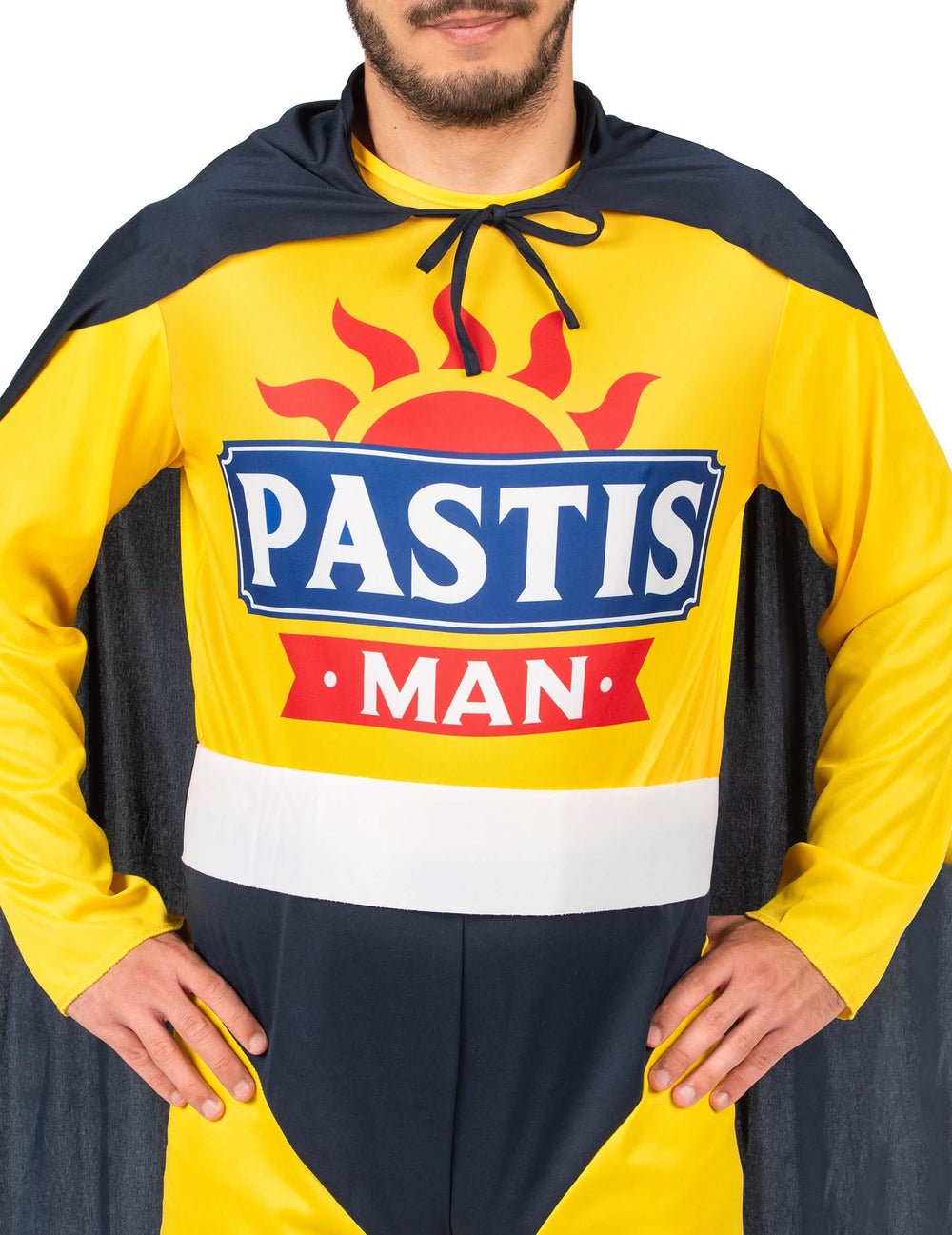 Grande plano no logótipo do fato de Super Pastis Man