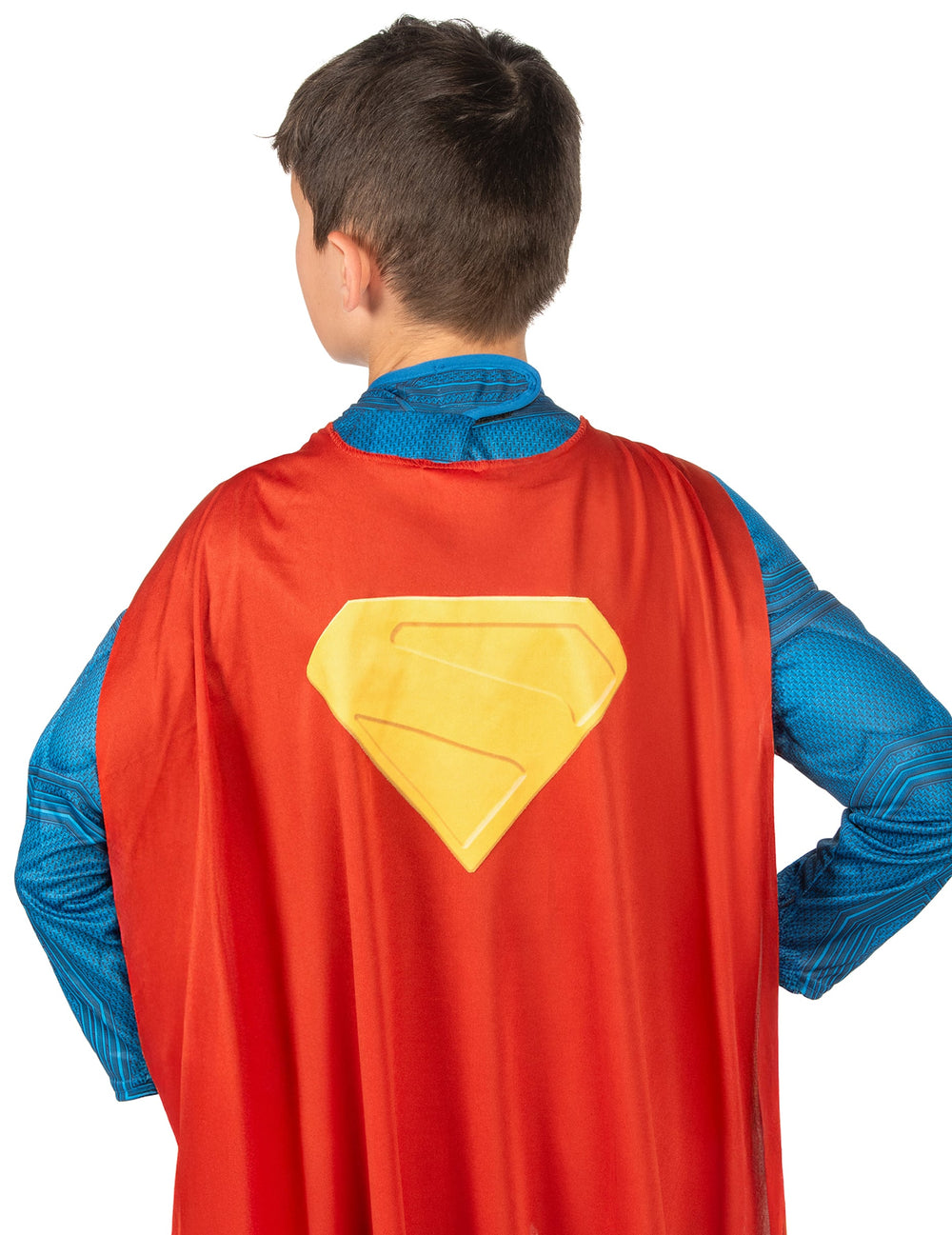Vue de dos de la cape rouge avec logo du déguisement Superman Luxe