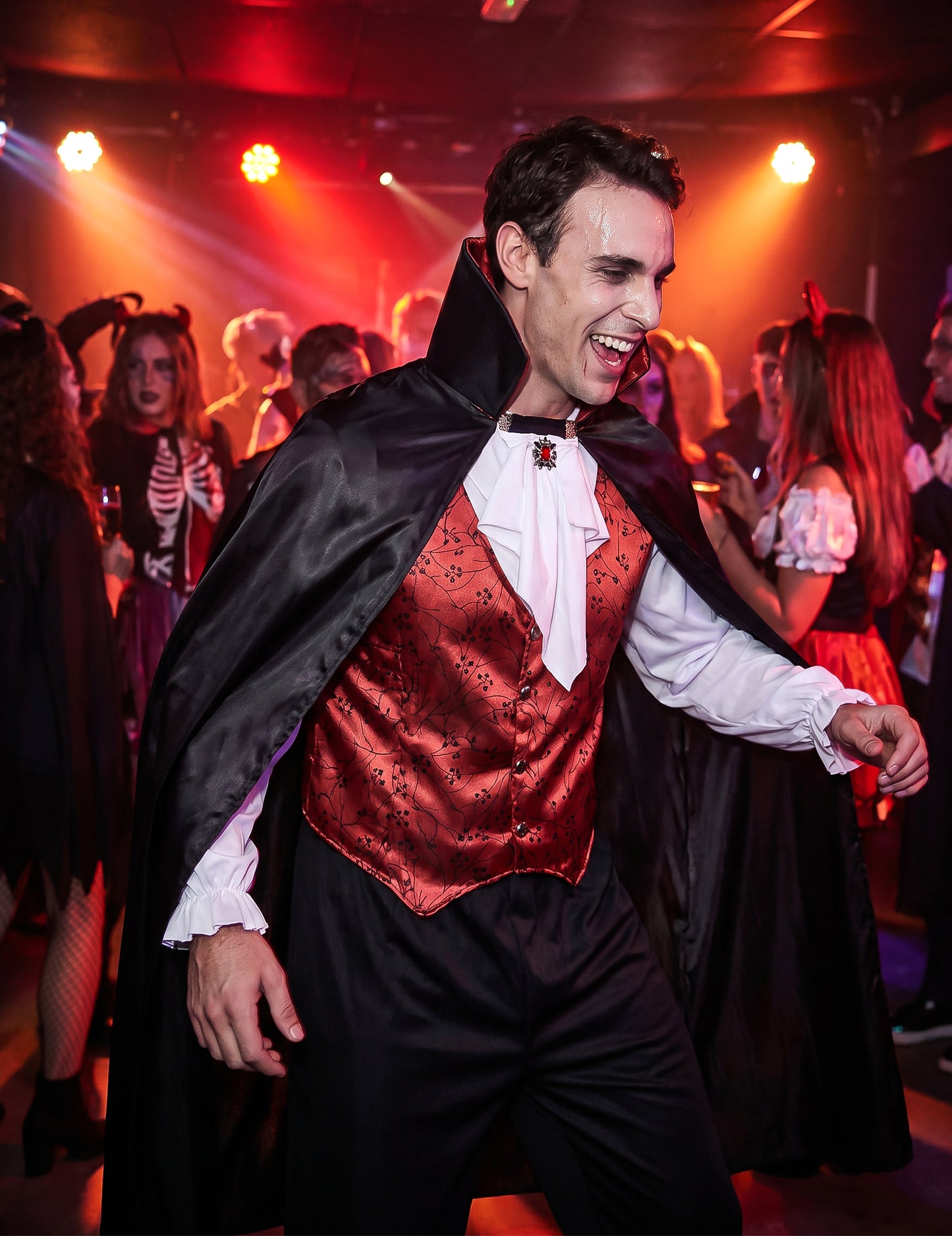 Disfarce vampiro vermelho homem Halloween
