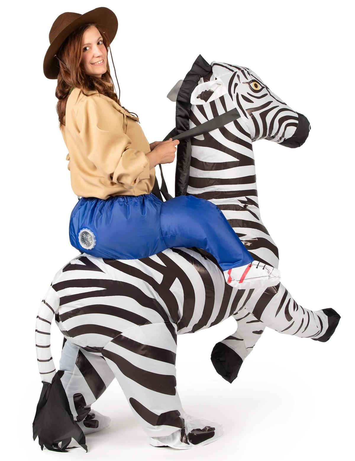 Vista de três quartos de costas do disfarce de zebra carry me adulto