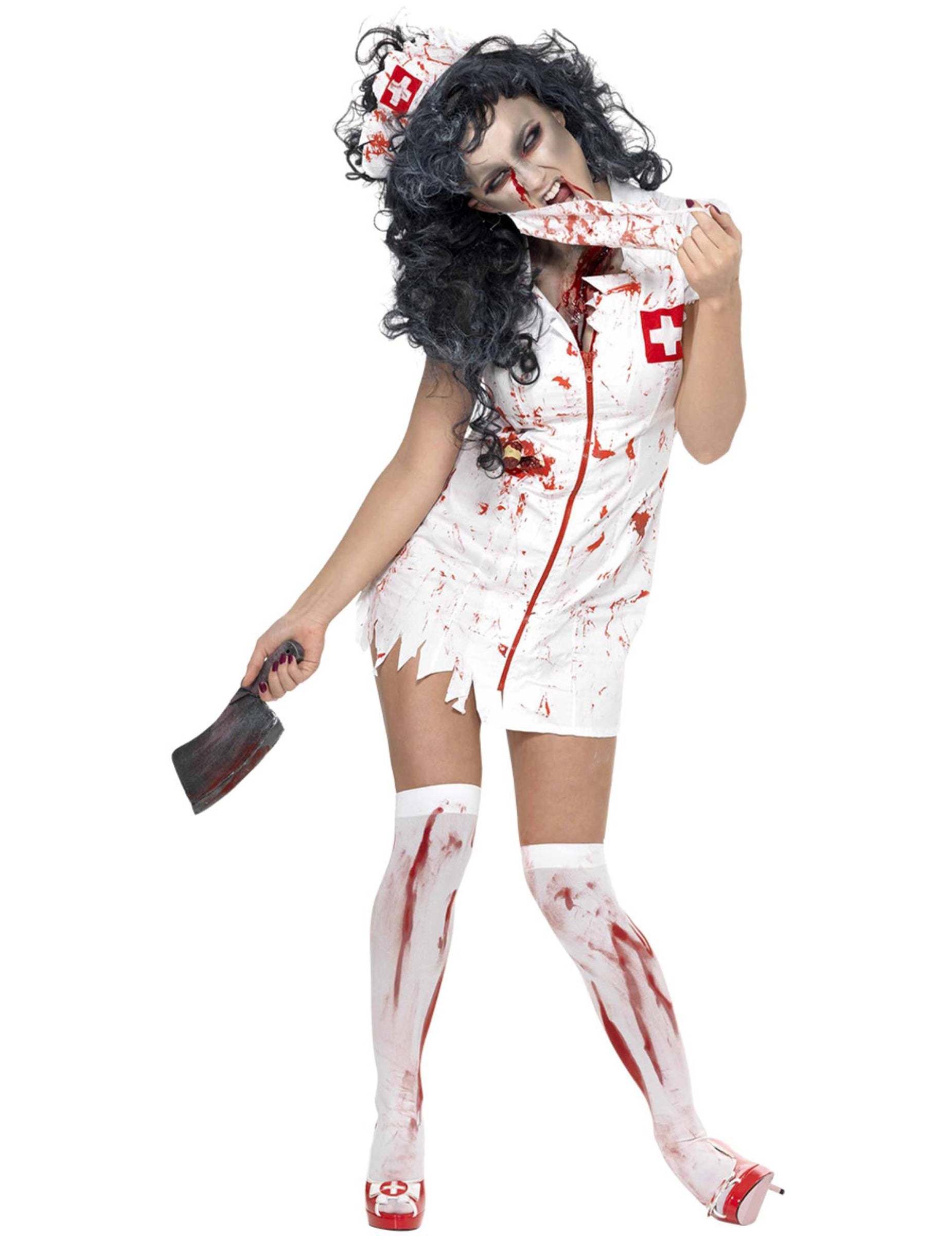 Détail du hachoir et du masque ensanglanté du déguisement de zombie infirmière