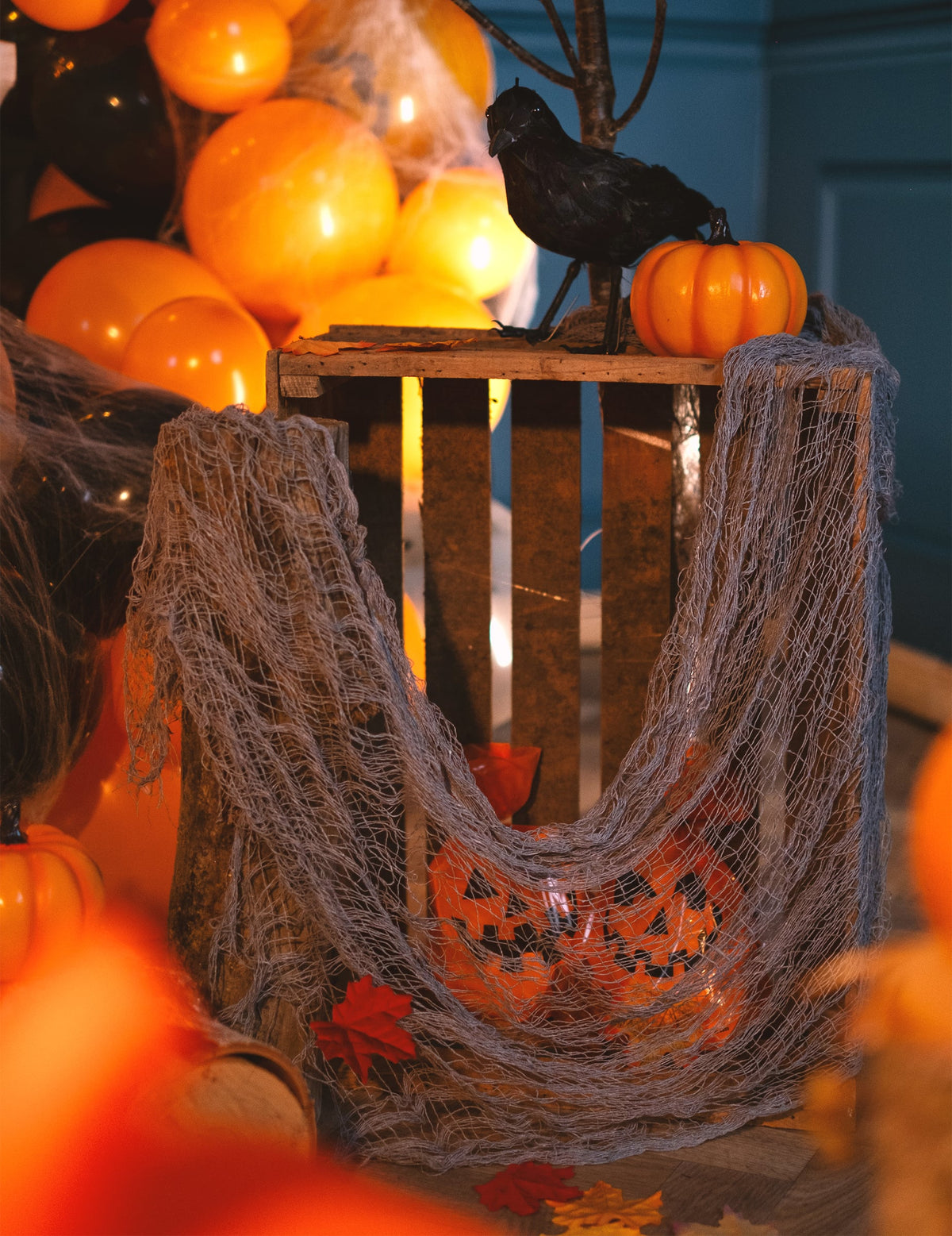 Mise en scène thématique du drap d'Halloween pour décoration