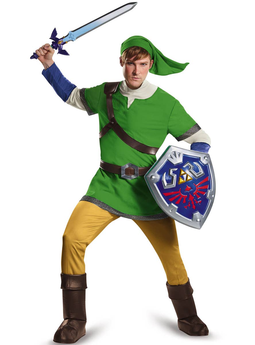 Mise en situation avec costume et bouclier de l'épée Link - Legend of Zelda