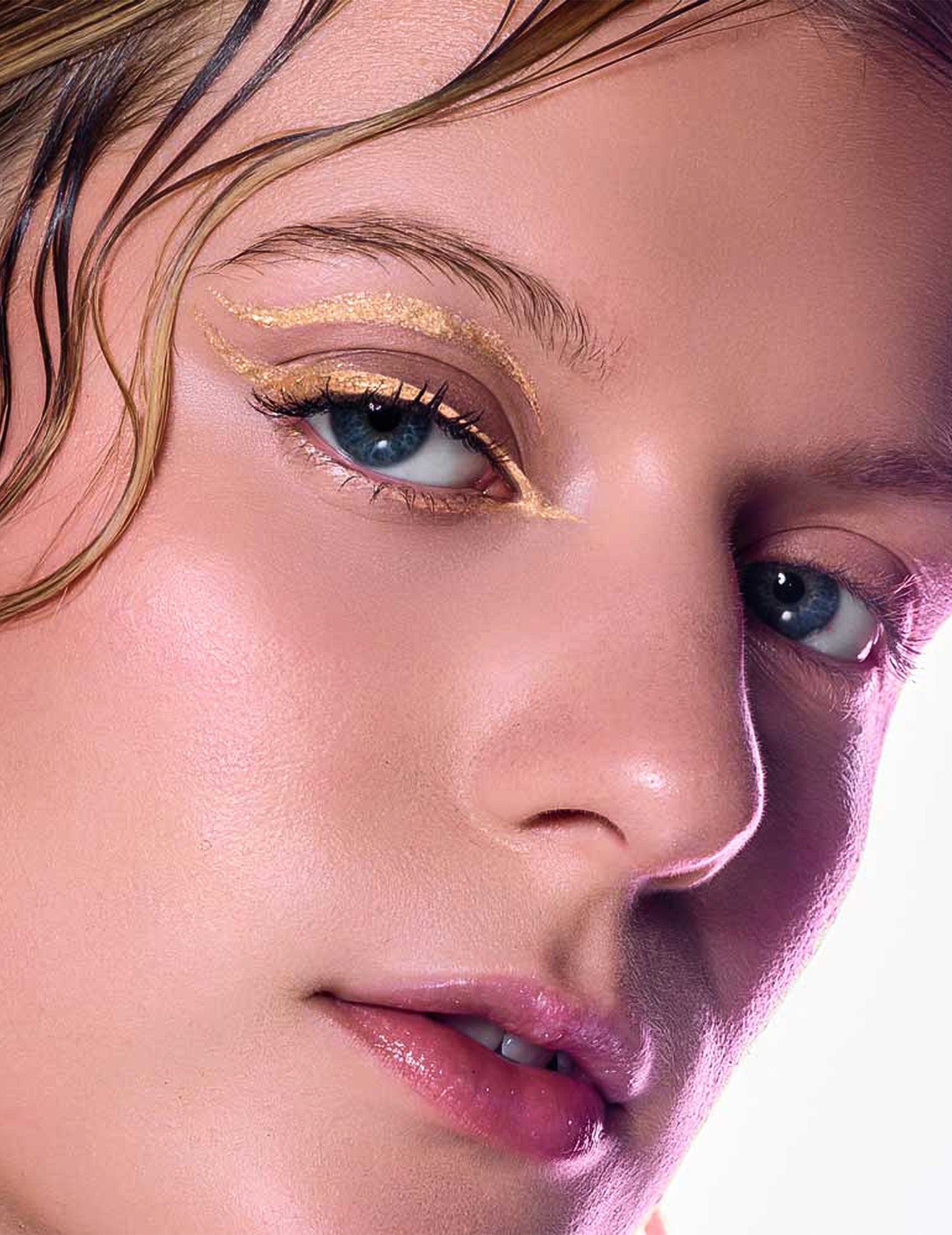 Eyeliner com glitter ouro metálico Si si la paillette™