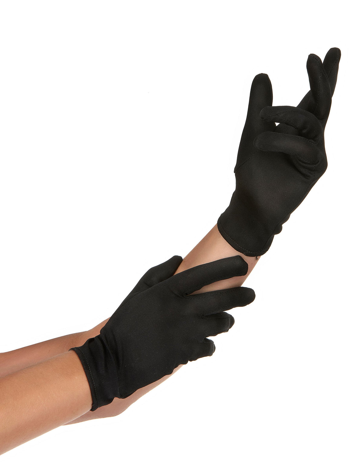 Gros plan sur les mains gantées des gants courts pour adulte