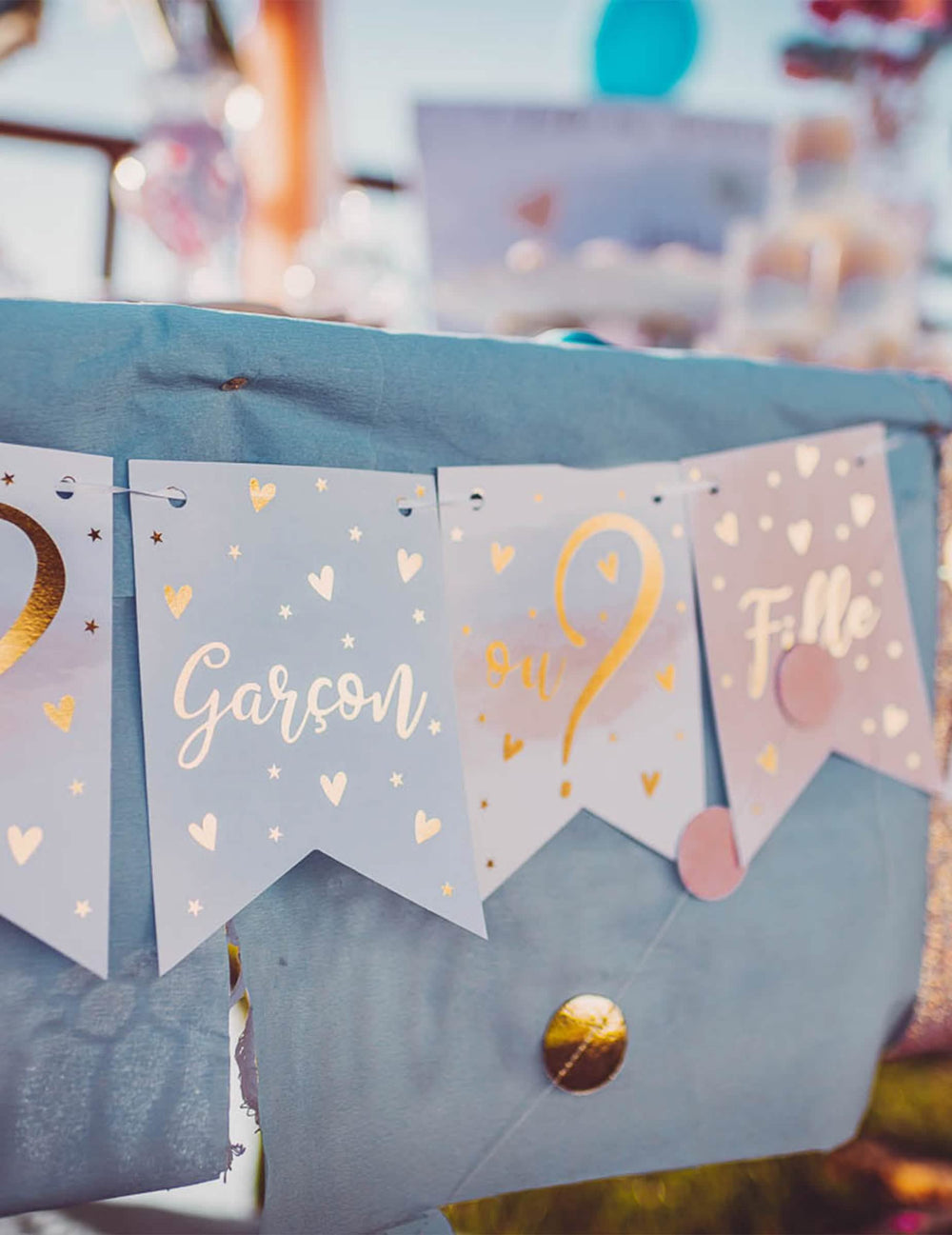 Simulação da grinalda 11 galhardetes menina ou menino para gender reveal
