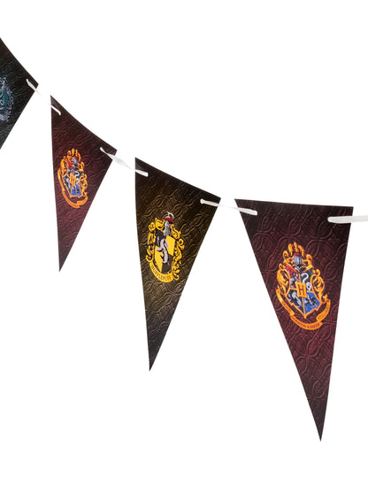 Vue en perspective de la guirlande à fanions Harry Potter