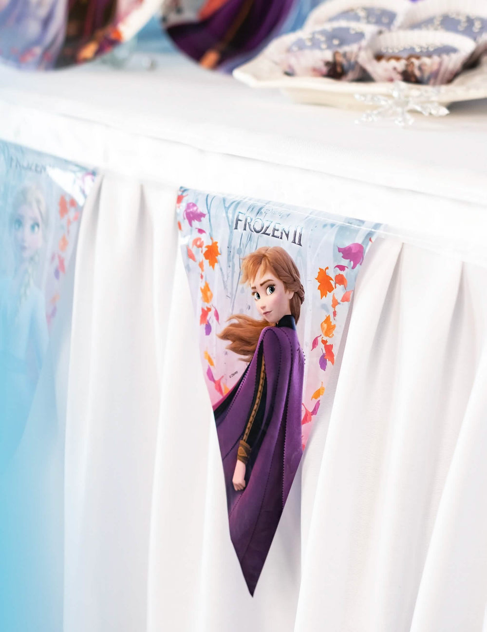 Grande plano do estandarte da bandeirola Anna da guirlanda de bandeirolas Frozen 2