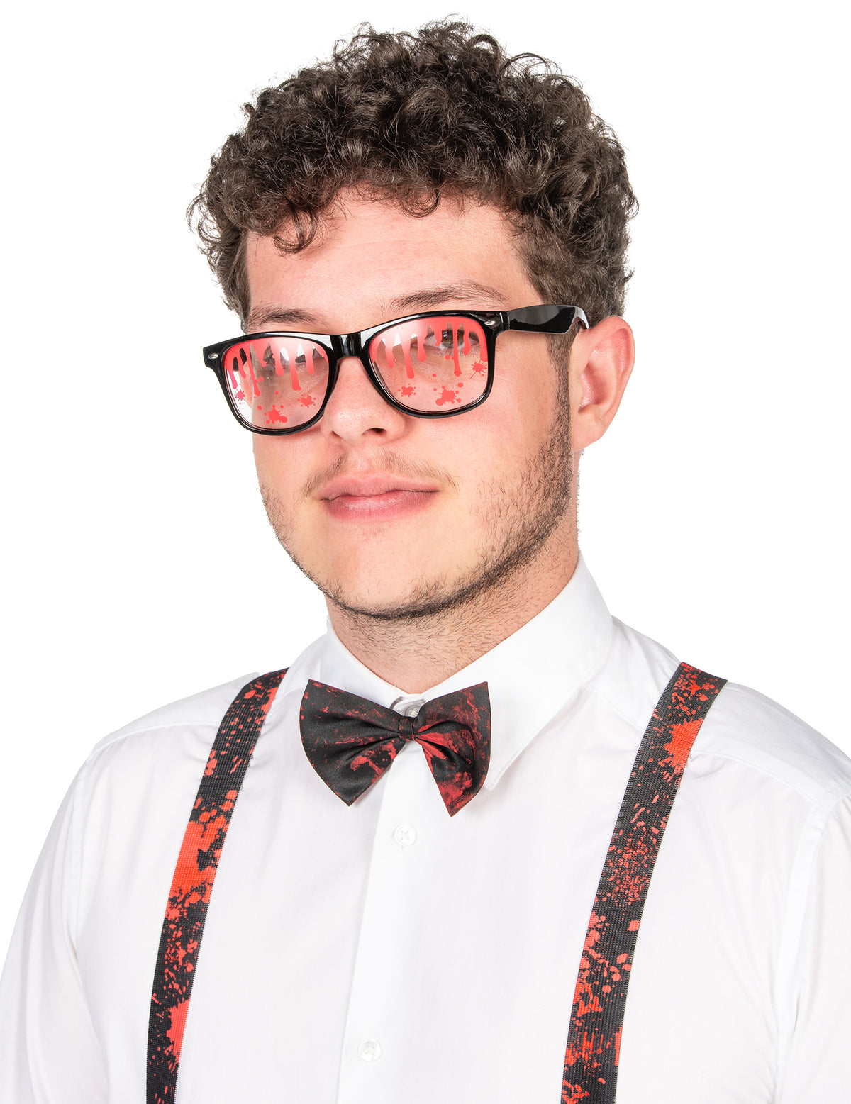Zoom sur le nœud papillon et les lunettes du kit accessoires noirs sanglants pour adulte