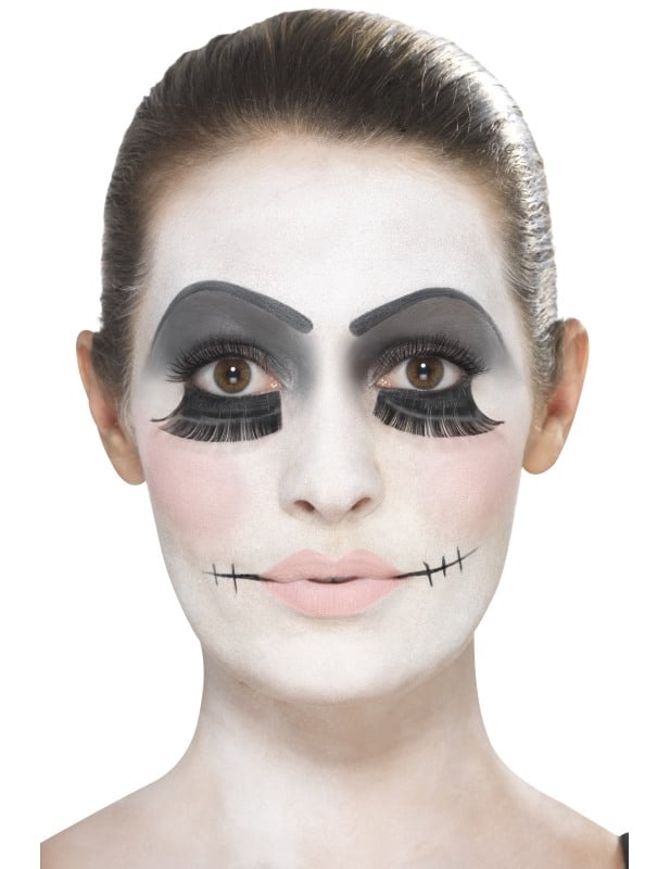 Gros plan sur le rendu final du kit maquillage poupée Halloween