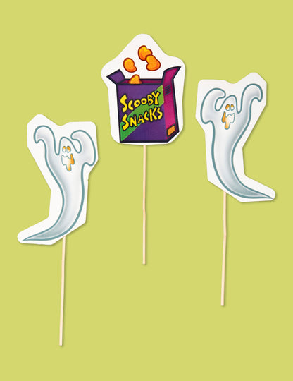 Accessoires sur tige fantômes et Scooby Snacks du kit photobooth avec cadre Scooby-Doo