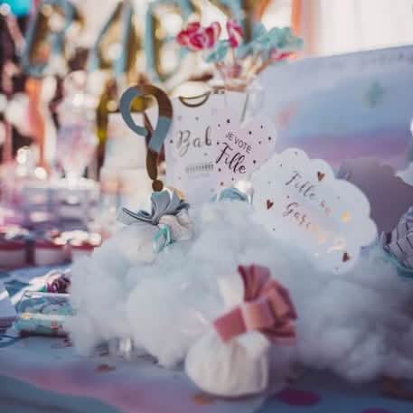Detalhes dos acessórios do kit photobooth menina ou menino para gender reveal