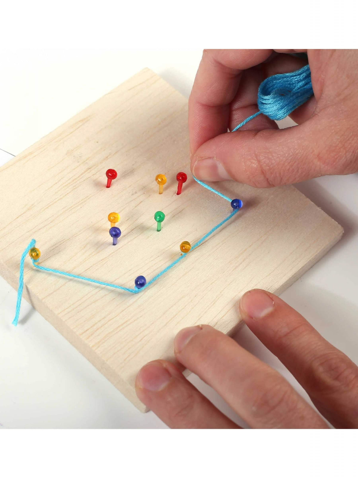 Kit de string art tema mar para júnior com fio azul
